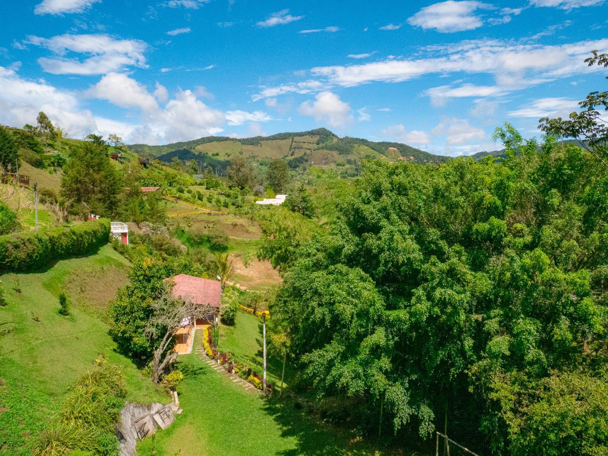 Hermosa Casa De Campo En Guatape Exterior photo